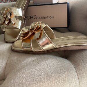 BCBG slip on sandal brand new